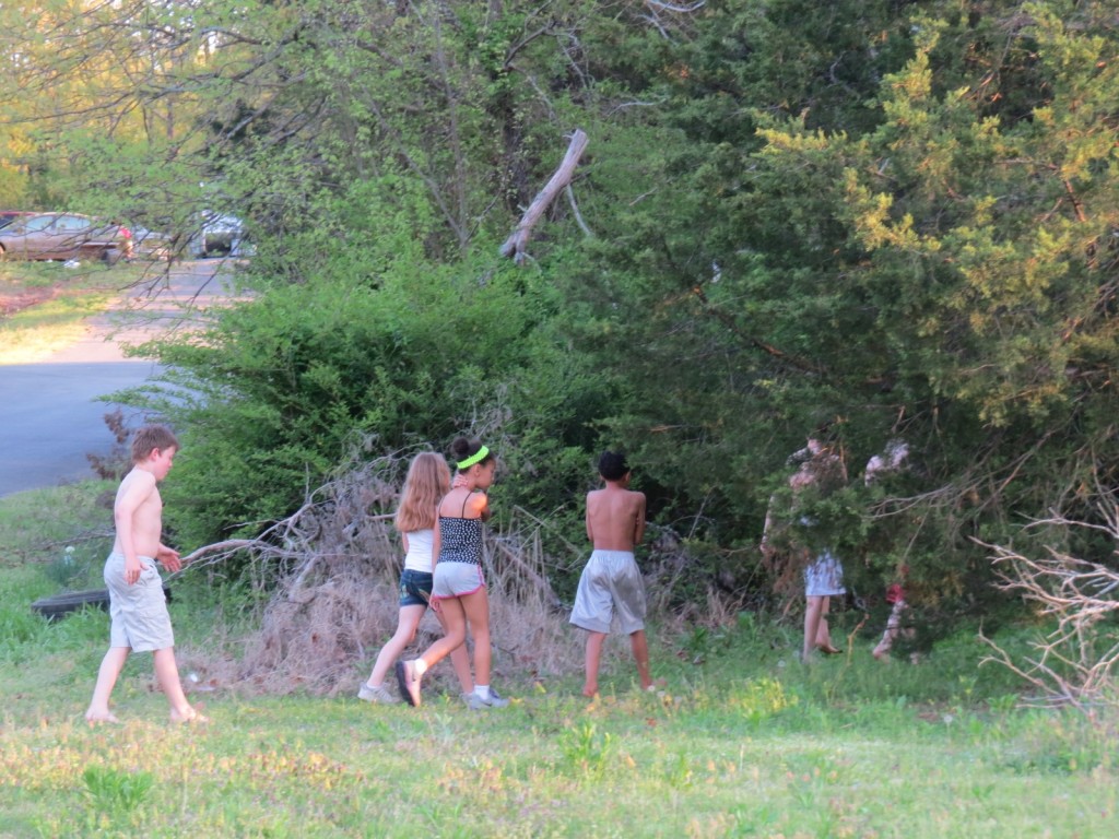 Suggins children of Arkansas in their natural habitat